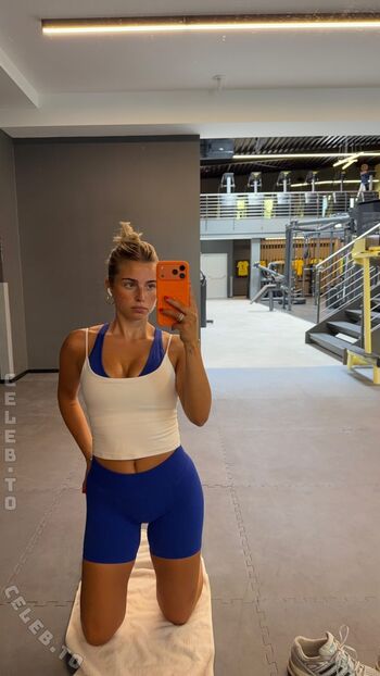 Lea breuer page leaked private photo uncensored HD quality