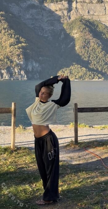 Lea breuer leaked private photo uncensored HD quality