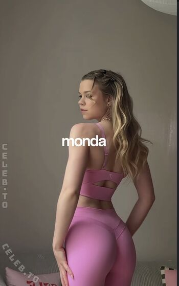 Lea peach  page leaked private photo uncensored HD quality