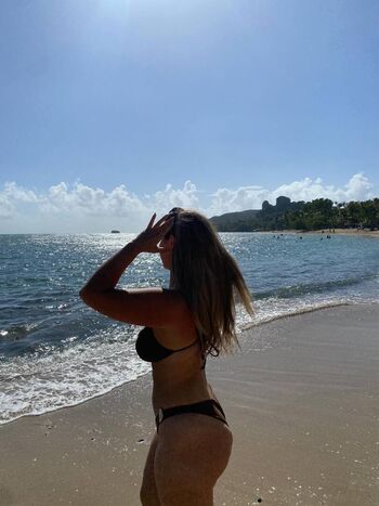 Leaaa clementineee leaked private photo uncensored HD quality