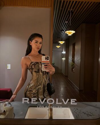 Leah lewis page leaked private photo uncensored HD quality
