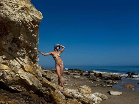 Leah lewis page leaked private photo uncensored HD quality