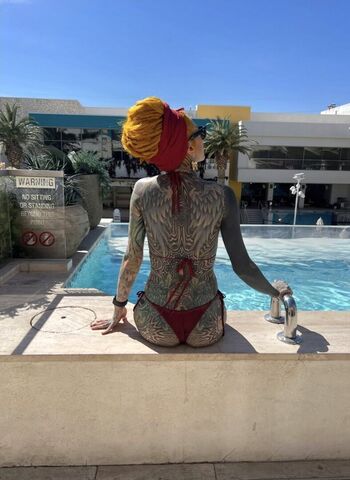 Lena scissorhands page leaked private photo uncensored HD quality