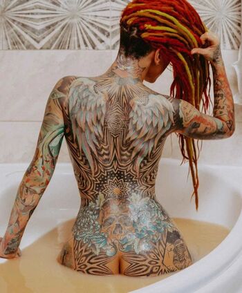 Lena scissorhands page leaked private photo uncensored HD quality