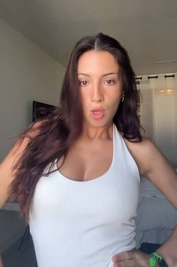 Lenie v leaked private photo uncensored HD quality