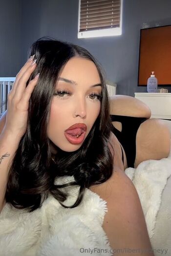 Libertydizneyy leaked private photo uncensored HD quality
