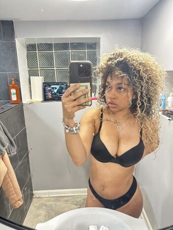 Lightskin  page leaked private photo uncensored HD quality