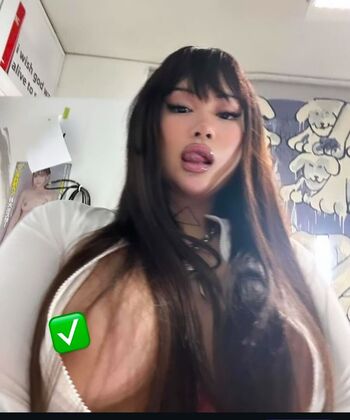 Likkleyani leaked private photo uncensored HD quality
