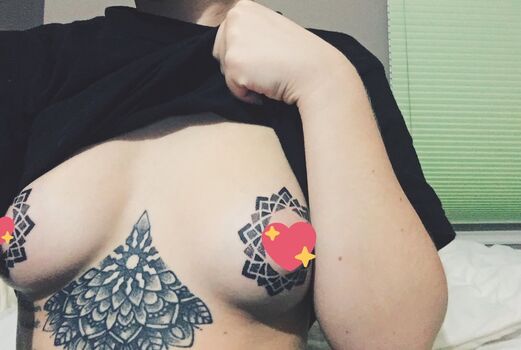 Lilcannolii leaked private photo uncensored HD quality