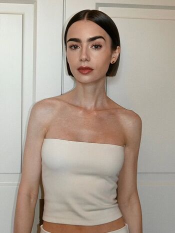 Lily collins page leaked private photo uncensored HD quality