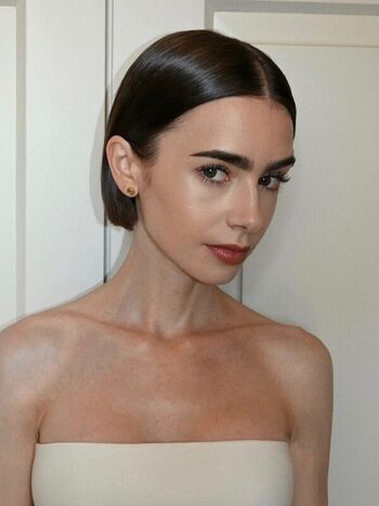 Lily collins page leaked private photo uncensored HD quality