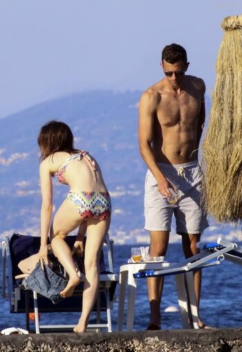 Lily collins page leaked private photo uncensored HD quality