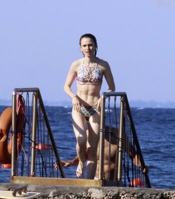 Lily collins page leaked private photo uncensored HD quality