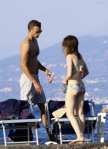 Lily collins page leaked private photo uncensored HD quality