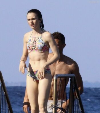 Lily collins page leaked private photo uncensored HD quality
