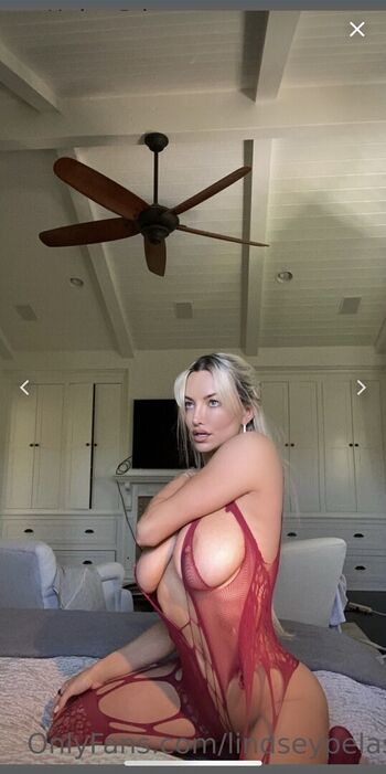 Lindsey pelas  page leaked private photo uncensored HD quality