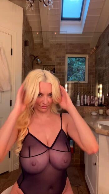 Lindsey pelas  page leaked private photo uncensored HD quality