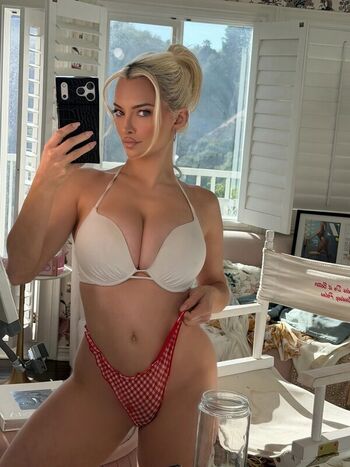 Lindsey pelas  page leaked private photo uncensored HD quality