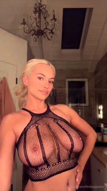 Lindsey pelas  page leaked private photo uncensored HD quality