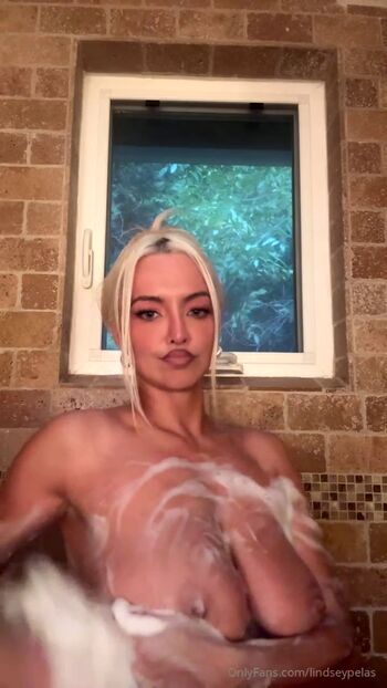Lindsey pelas leaked private photo uncensored HD quality