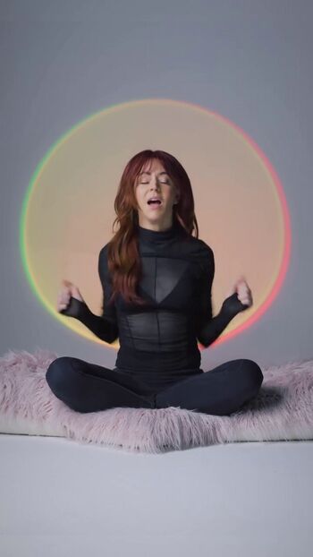 Lindsey stirling  page leaked private photo uncensored HD quality