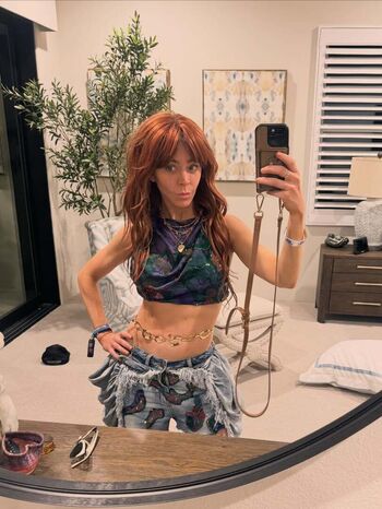 Lindsey stirling  page leaked private photo uncensored HD quality