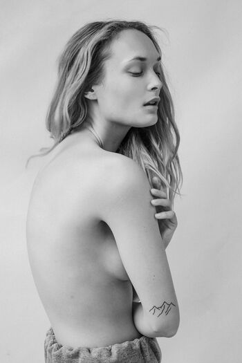 Lithuanian girls page leaked private photo uncensored HD quality