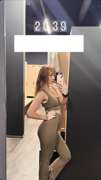Liviapavlikova leaked private photo uncensored HD quality