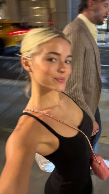 Livvy dunne  page leaked private photo uncensored HD quality