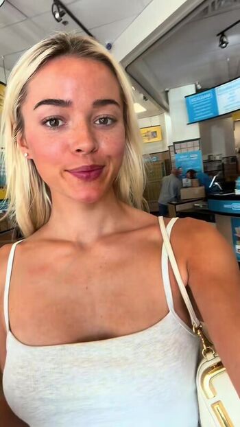 Livvy dunne  page leaked private photo uncensored HD quality