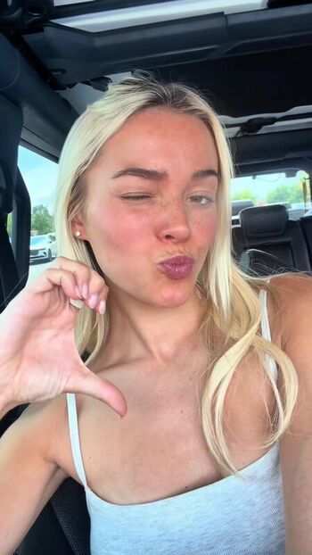 Livvy dunne  page leaked private photo uncensored HD quality