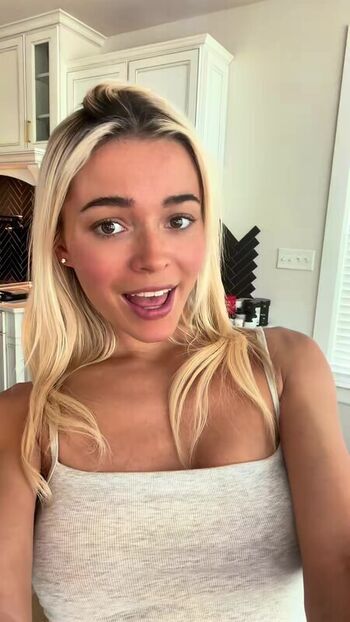 Livvy dunne  page leaked private photo uncensored HD quality