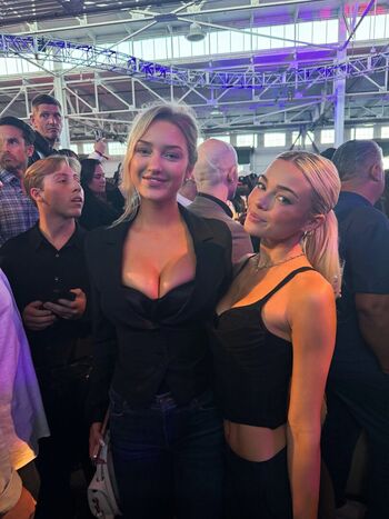 Livvy dunne  page leaked private photo uncensored HD quality