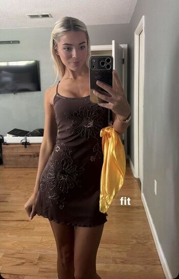 Livvy dunne  page leaked private photo uncensored HD quality