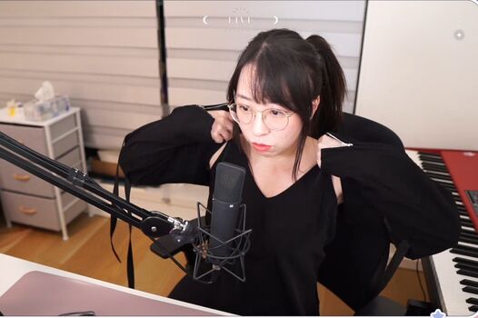 Lolnatsumiii leaked private photo uncensored HD quality