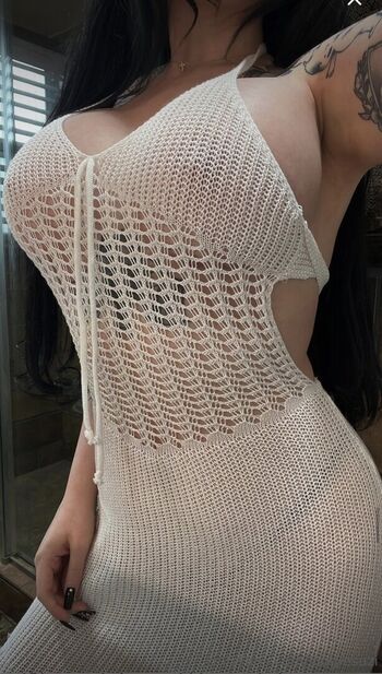 Loogiesuzi leaked private photo uncensored HD quality