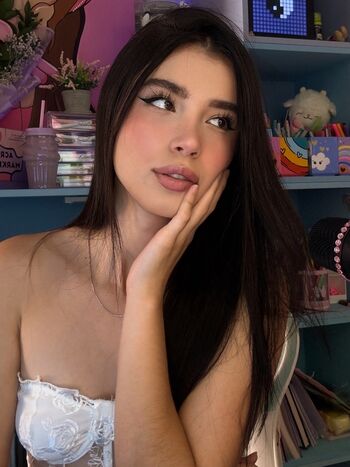 Luisa valencia page leaked private photo uncensored HD quality
