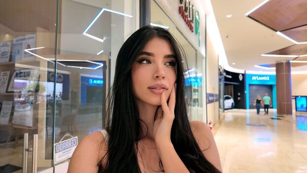 Luisa valencia page leaked private photo uncensored HD quality