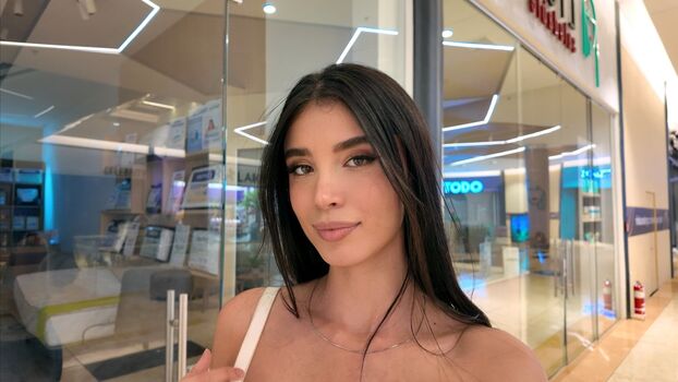 Luisa valencia page leaked private photo uncensored HD quality