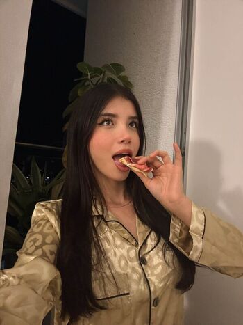 Luisa valencia page leaked private photo uncensored HD quality