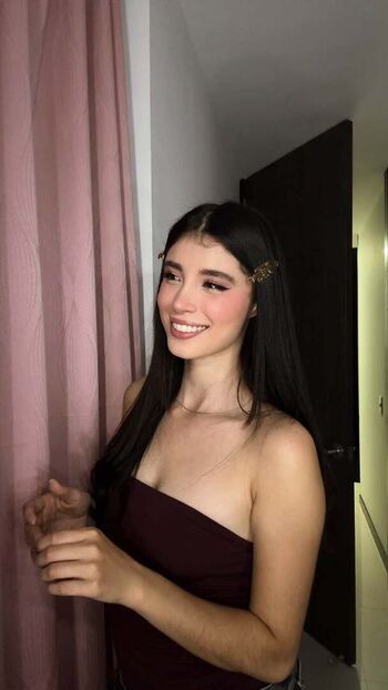 Luisa valencia page leaked private photo uncensored HD quality