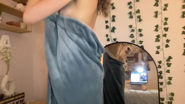 Luvvlea leaked private photo uncensored HD quality