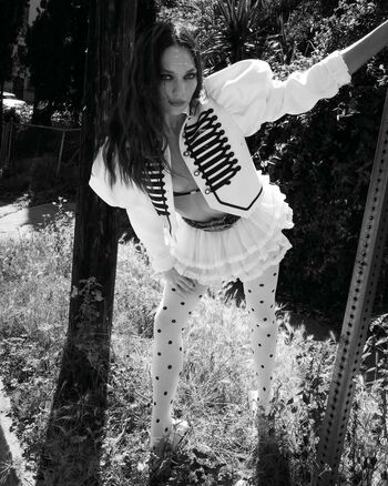 Maddie ziegler  page leaked private photo uncensored HD quality
