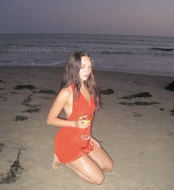 Maddie ziegler  page leaked private photo uncensored HD quality