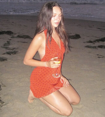 Maddie ziegler  page leaked private photo uncensored HD quality