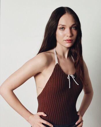 Maddie ziegler  page leaked private photo uncensored HD quality