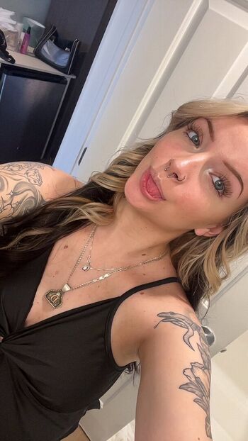 Maddielippy leaked private photo uncensored HD quality
