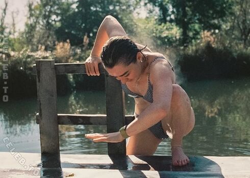 Maisie williams page leaked private photo uncensored HD quality