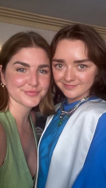 Maisie williams page leaked private photo uncensored HD quality