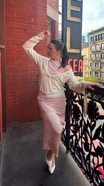 Maisie williams page leaked private photo uncensored HD quality